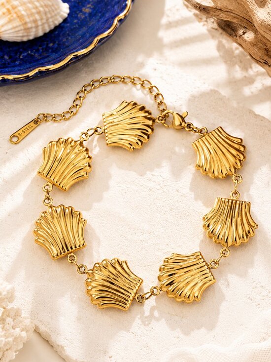 Jewelry - 18K Gold Plated Shell Bracelet Stainless Steel Adjustable Coastal Beach Luxe NEW